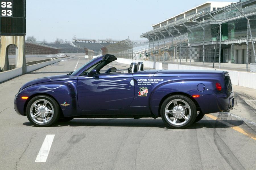  Chevrolet SS R Indianapolis Pace Car 2003 года  (фото 7 из 35)